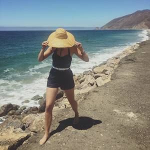 Meet your Posher, Amandia